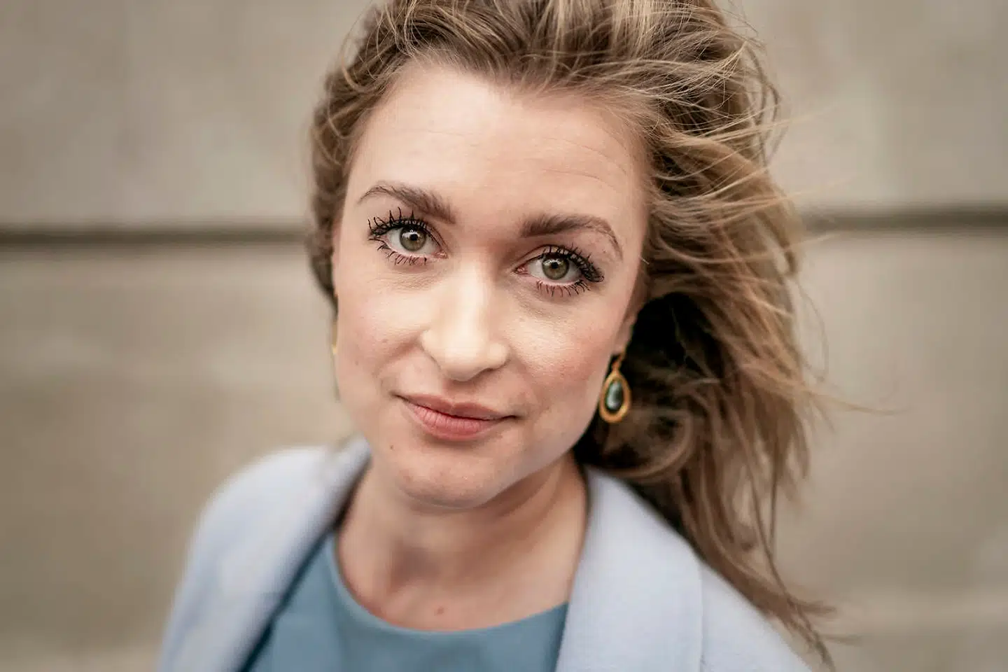 En af de fire initiativtagere bag #enblandtos, Camilla Søe, ærgrer sig over sin Venstre-kollega Inger Støjbergs syn på sexismedebatten.