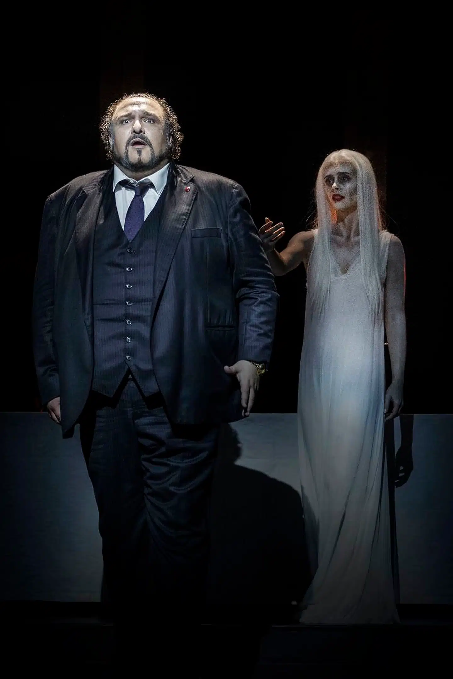 »Simon Boccanegra« synges af den fænomenale bulgarske baryton Kiril Manolov. Her er han i selskab med sin afdøde hustru.