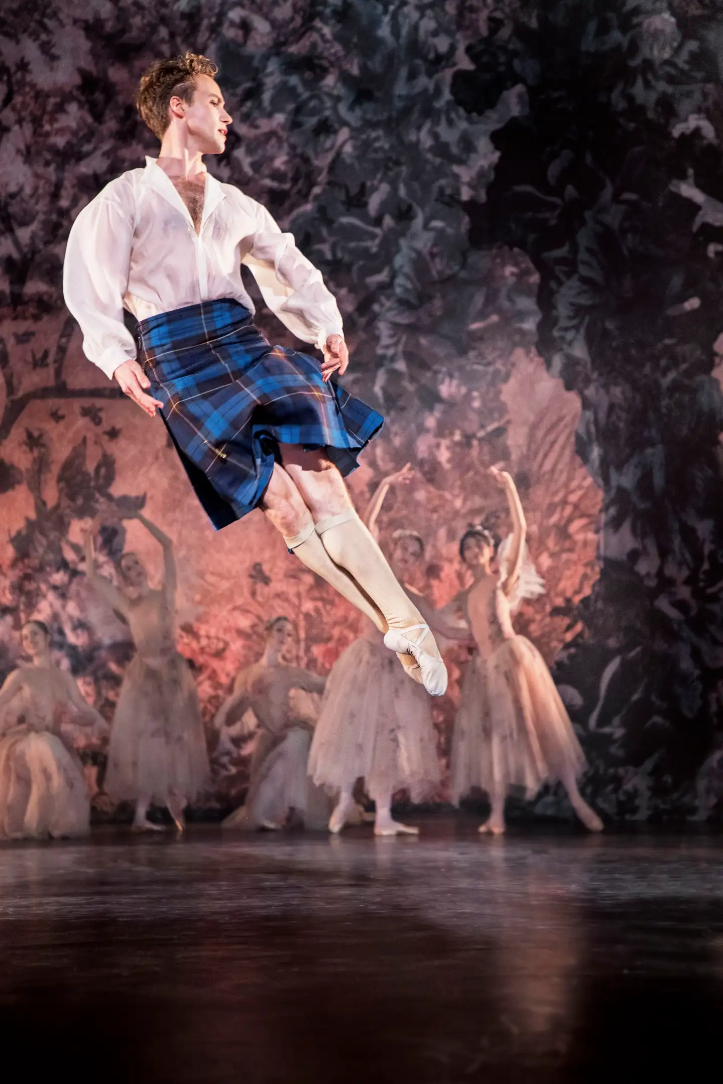 Fra »Sylfiden« på Det Kongelige Teater. Jón Axel Fransson som James.