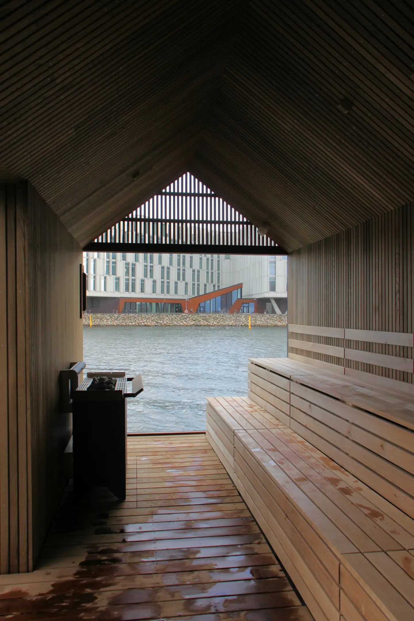 NorVin holder til i Nordhavns nye, flydende aktivitetshus.