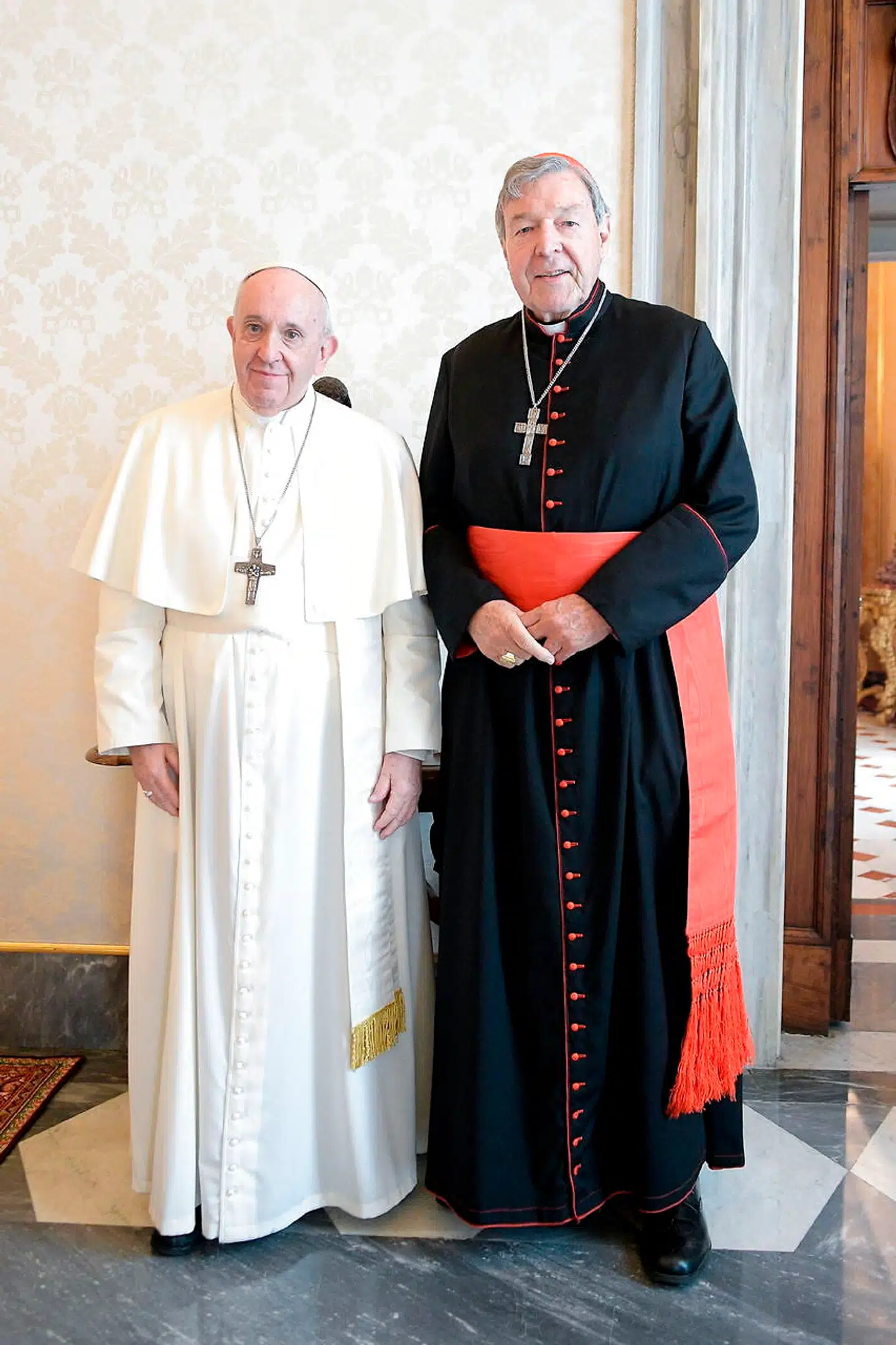 Kardinal George Pell var i forrige uge i audiens hos paven, der meget mod sin vilje måtte fjerne ham fra posten som ansvarlig for Vatikanets finanser på grund af en sag om pædofili. Nu har Australiens højesteret frifundet ham.