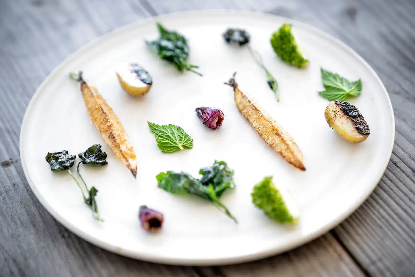 31 marts gik Kadeau-koncernen konkurs, men blev reddet af investorer. Nu genåbner restauranten, der startede på Bornholm, i København.