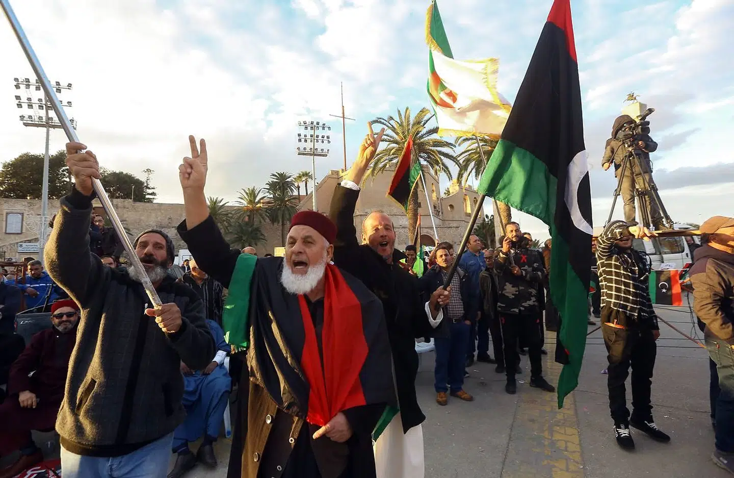 Parterne i Libyens borgerkrig er blevet enige om våbenhvile.