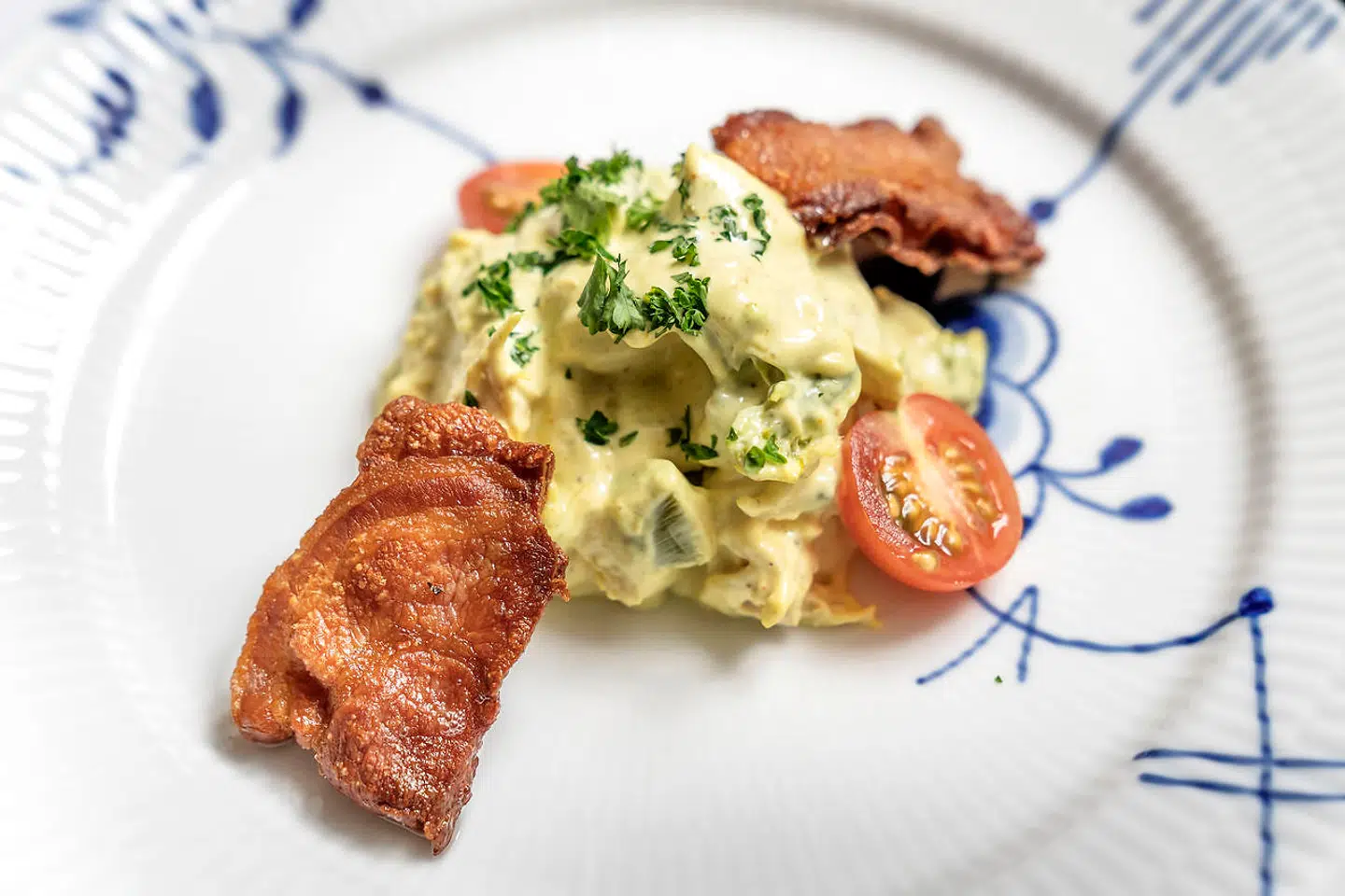 Kyllingsalaten med bacon var frokosten mest ordinære indslag, og kunne godt have brugt en anelse mere kant.