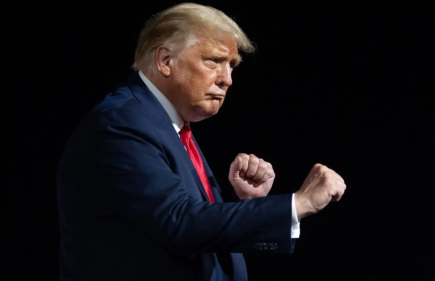 Iran har sendt truende e-mail til demokratiske vælgere og bedt dem om at stemme på Donald Trump. »Ellers kommer vi efter jer,« står der i e-mailen.