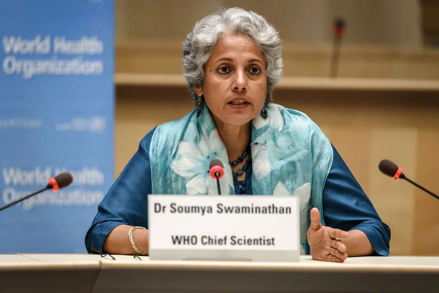 Chefforsker i WHO, Soumya Swaminathan, gav onsdag en pressekonference, hvor hun blandt andet kom ind på uddelingen af vacciner.