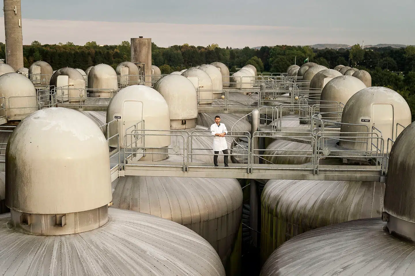 Mikkel Laust Broe måtte nedlægge en del af ølproduktionen, fordi restauranter og barer under coronakrisens hårde måneder var lukket.