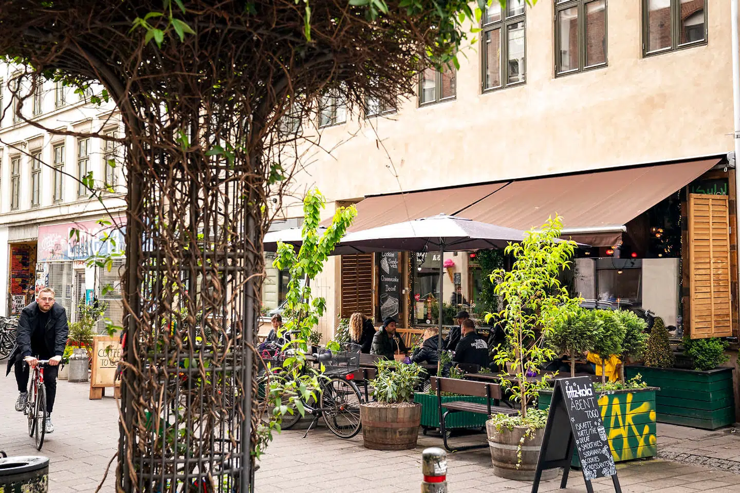 Nørrebro fremhæves af bymagasinet Time Out som det sted i København, hvor de lokale går hen for at spise og drikke.