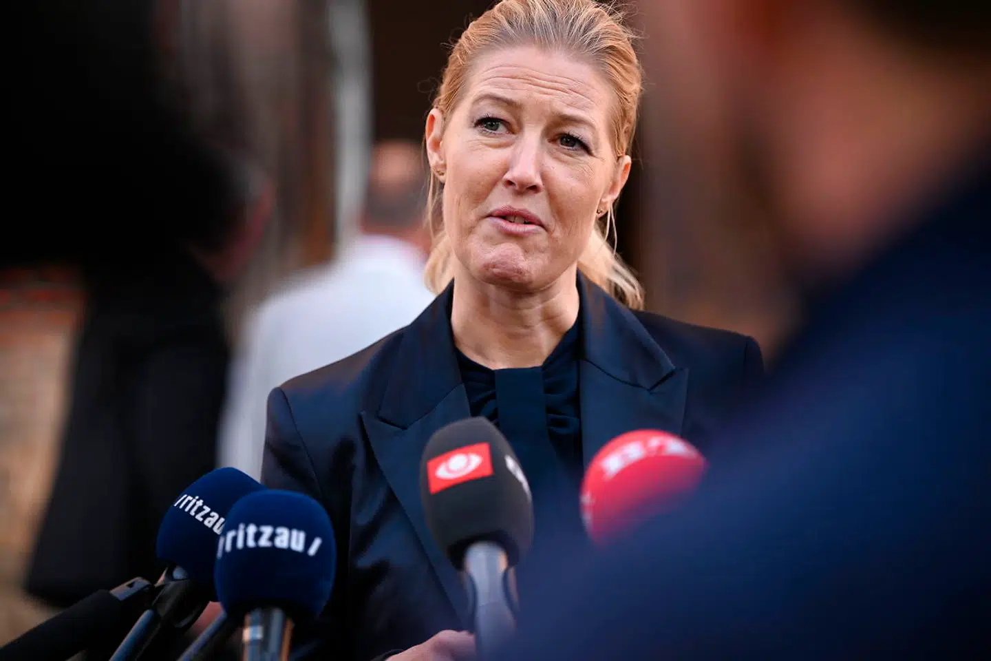 Den nye radikale leder, Sofie Carsten Nielsen, udtaler sig til pressen efter Morten Østergaards erkendelse af, at der eksisterer flere sexismesager mod ham.
