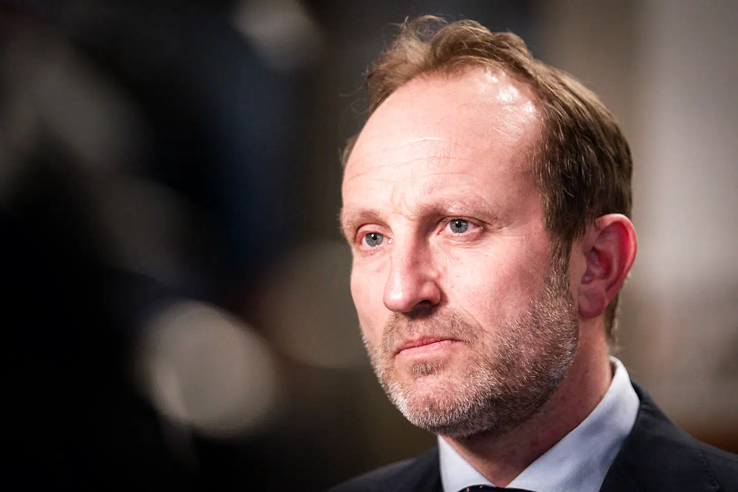 Radikale Venstres udenrigsordfører, formand for udenrigspolitisk nævn og tidligere udenrigsminister, Martin Lidegaard, mener, at det bliver sværere og sværere at forstå, at Danmark vil fraråde alle ikkenødvendige rejser til EU-lande frem til 31. august, mens resten af Europa åbner for rejser.