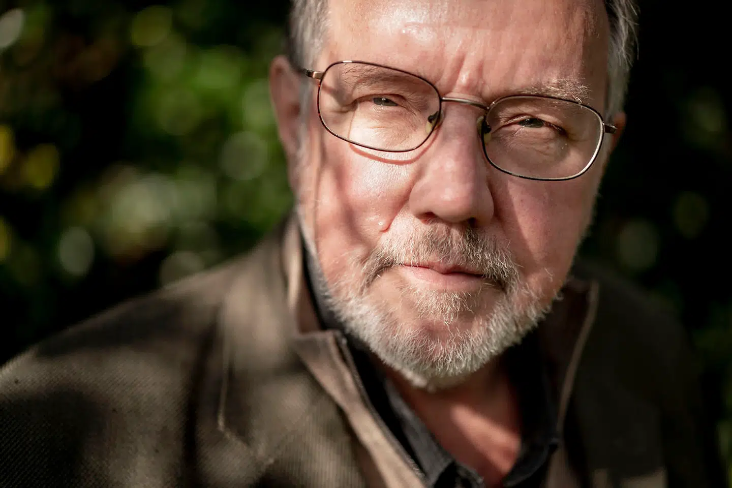 Professor og epidemiolog Thorkild I.A. Sørensen er 74 år og dermed i højere grad i risiko for at få alvorlige følger – eller dø – hvis han bliver smittet med corona. Alligevel retter han en ganske voldsom kritik mod regeringens prioriteringer og spørger, om man ikke kunne have fået meget mere liv for milliarderne ved at have rettet fokus mod andre sundhedsområder.