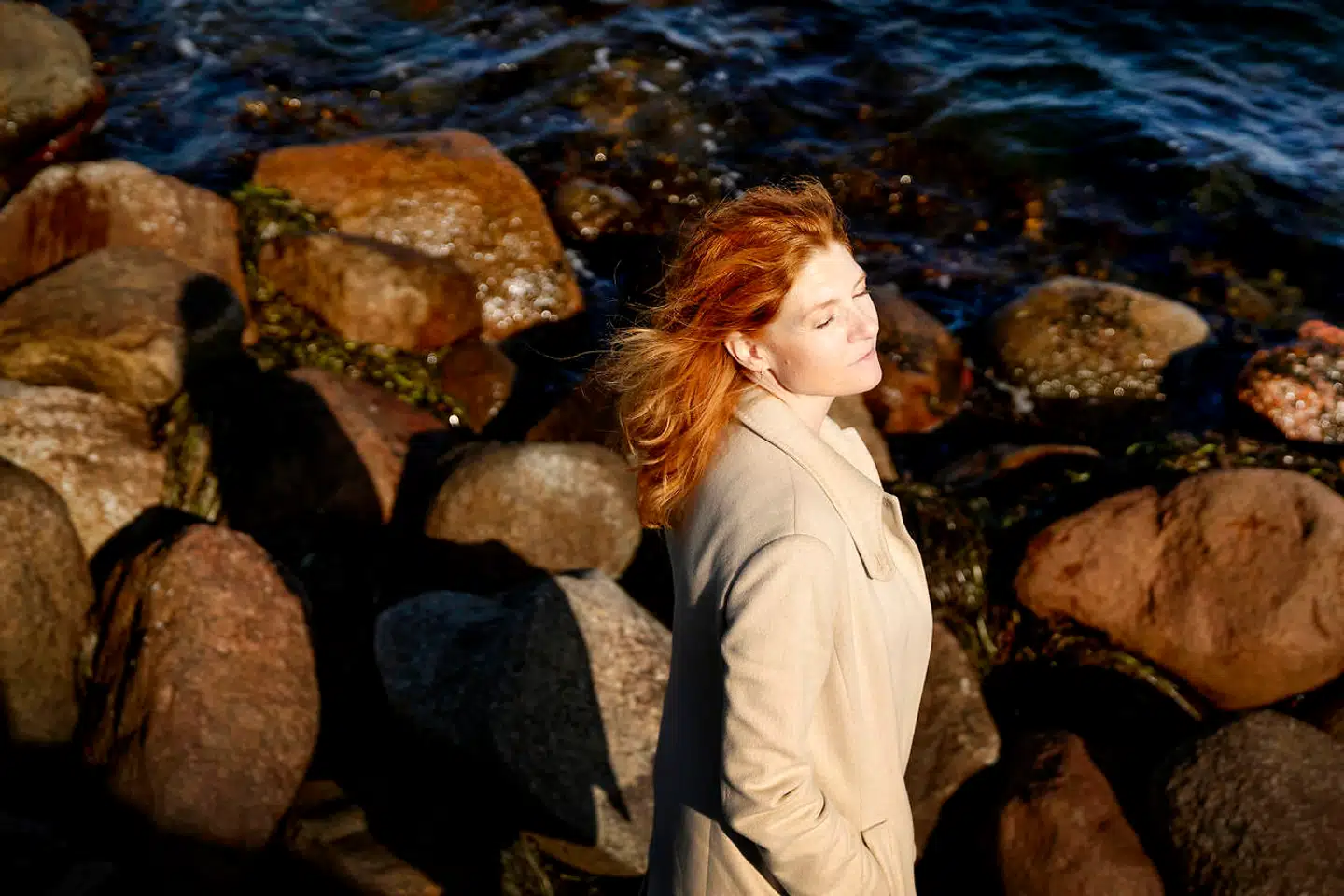 »I øjeblikket gør jeg mig mange tanker. Det gør man jo, når ens forældre ikke er her mere. Jeg er blevet forældreløs, det kan jeg godt mærke, jeg skal vænne mig til.«