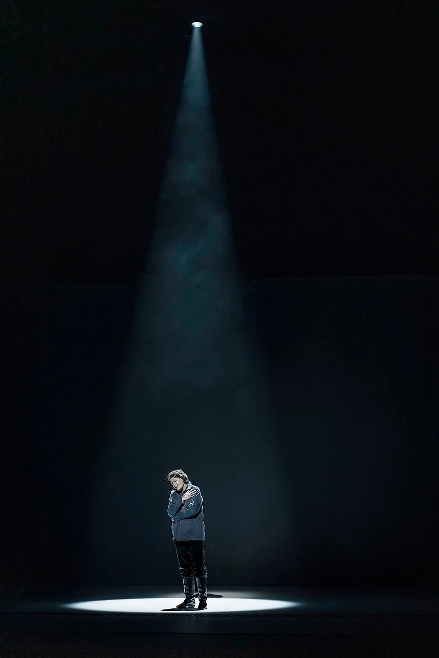 Leonore (Ann Petersen) forklædt som manden Fidelio.