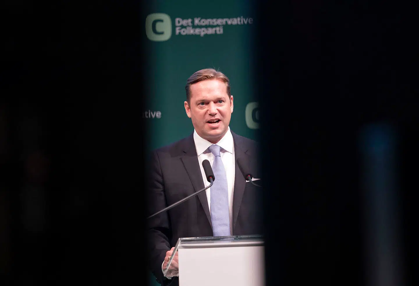 De Konservatives Marcus Knuth trækker sig fra sin taburet i Københavns Borgerrepræsentation for at koncentrere sig om sit arbejde i Folketinget. Hans mandat går nu tilbage til Venstre, som han i sin tid blev valgt ind for.