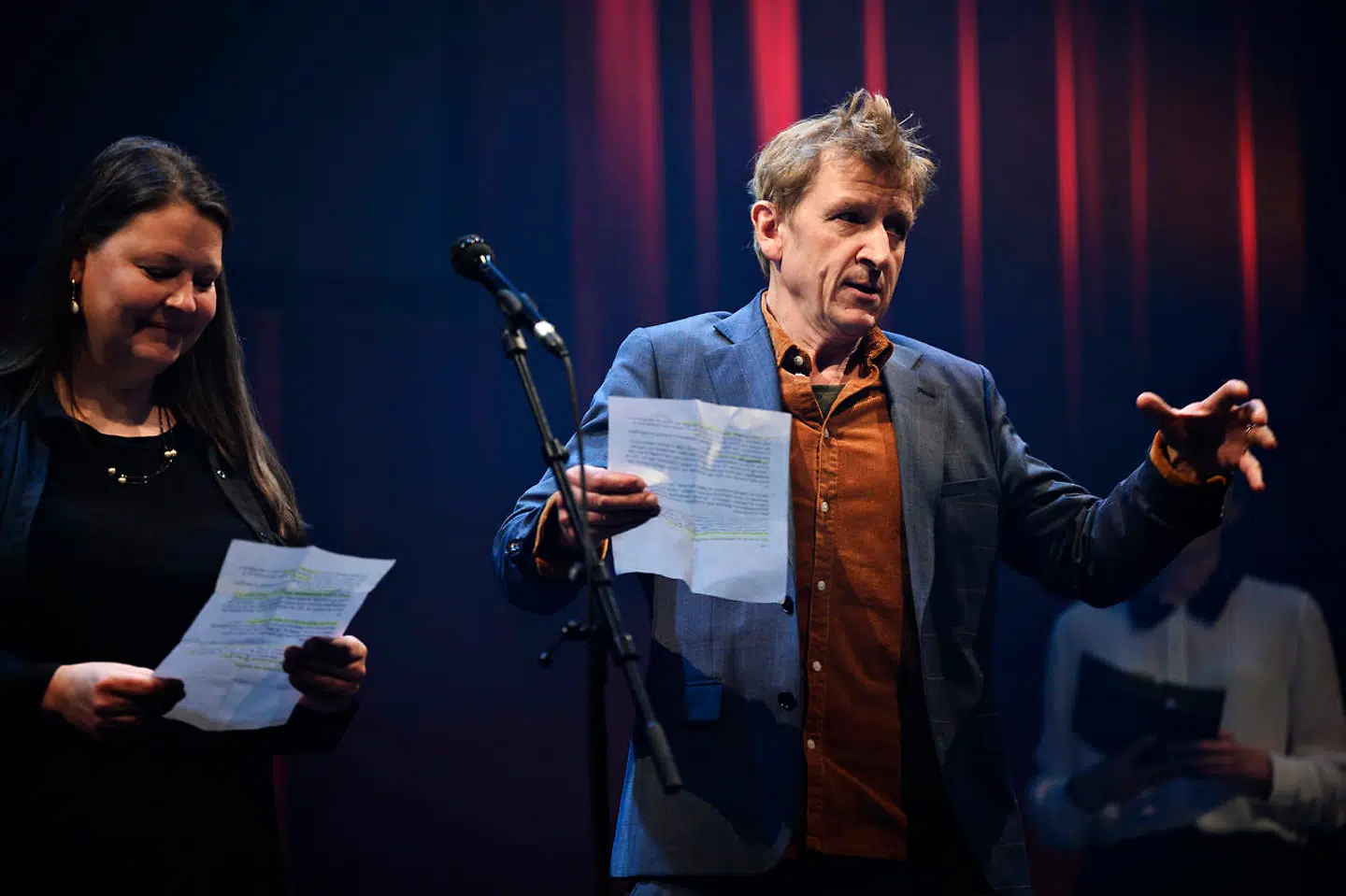 Mandag aften modtog Jens Albinus en Reumert for sin hovedrolleindsats på sit eget teater.