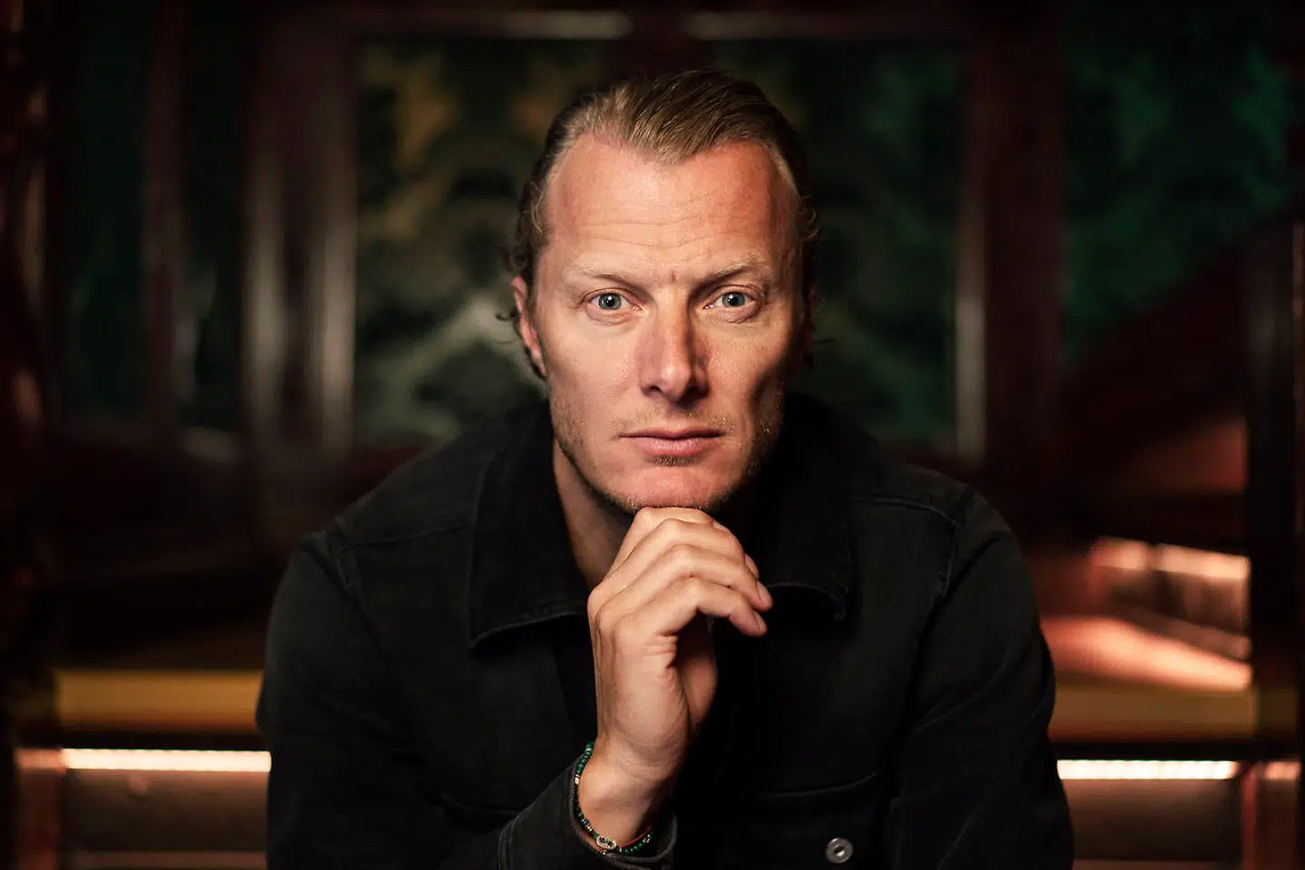 Adam Falbert fotograferet på Proud Mary Pub i København, der er en af Rekoms 40 barer og natklubber i hovedstaden.