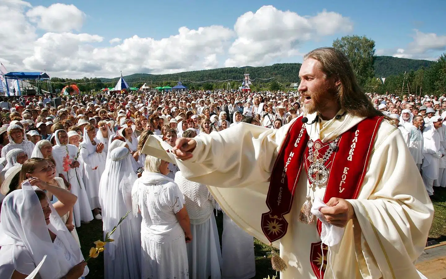 Det russiske justitsministerium kunne i år 2000 berette, at kulten havde samlet 10.000 følgere globalt.