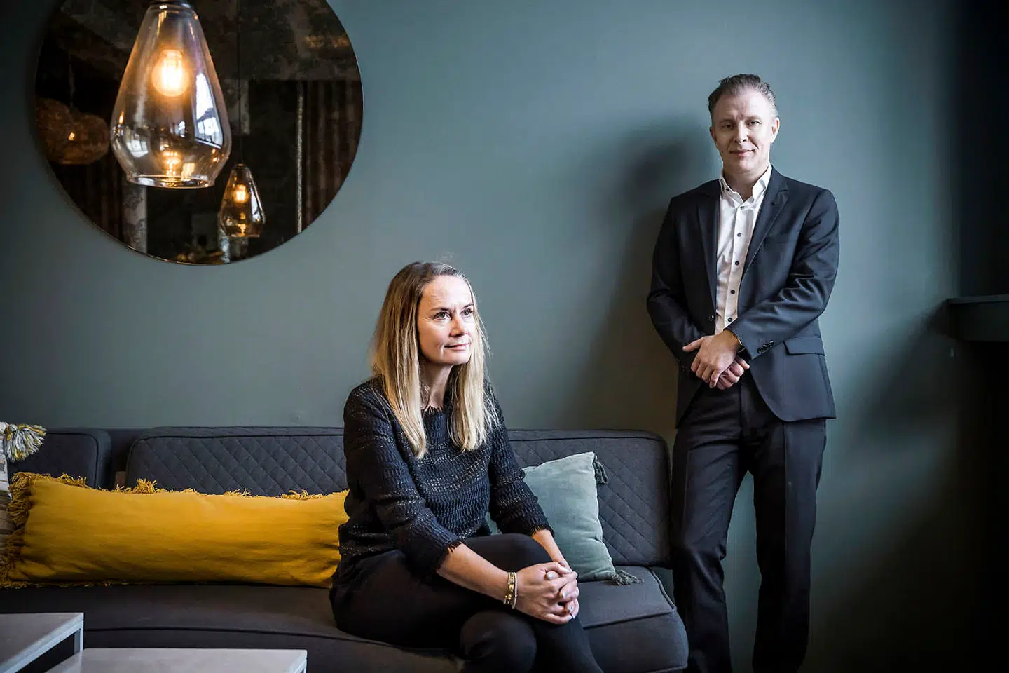 Lise Thomsen er Magasins kommercielle direktør. Her ses hun med Magasins økonomidirektør, Peter Fabricius.