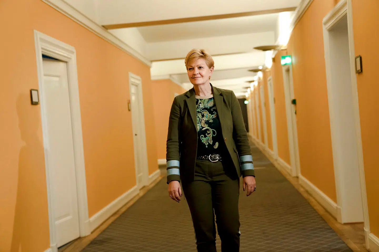 Eva Kjer Hansen (V) vil have undersøgt sexisme på Christiansborg.