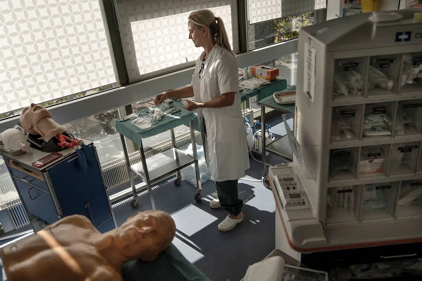 Lene Russell har arbejdet med lægelig uddannelse i flere år. Derfor gav det mening for hende at hjælpe med at lave lægerne og sygeplejerskernes corona-kurser.