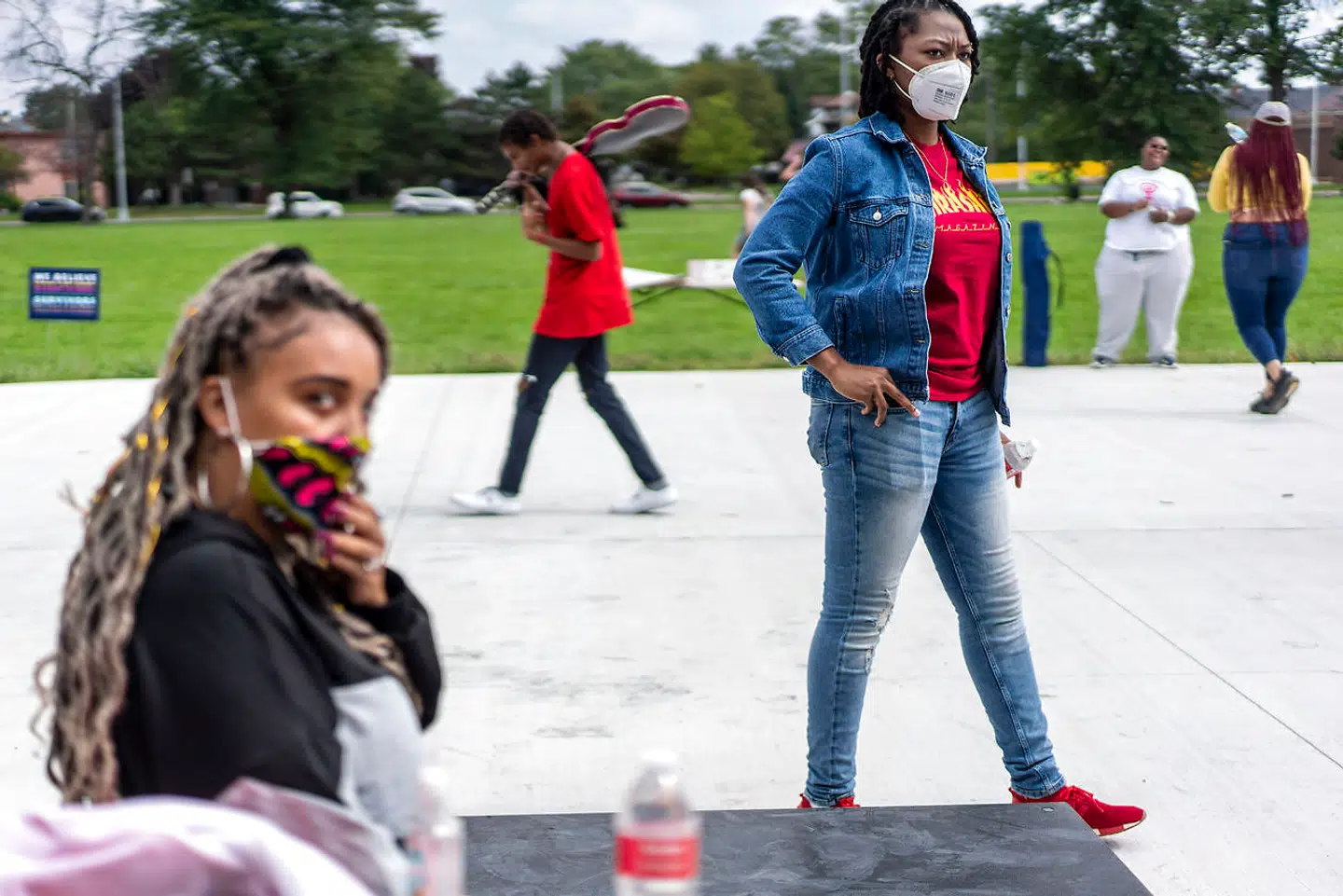 Den 29-årige Chantel Watkins, hovedarrangøren af »slutwalk« i Detroit, til venstre.