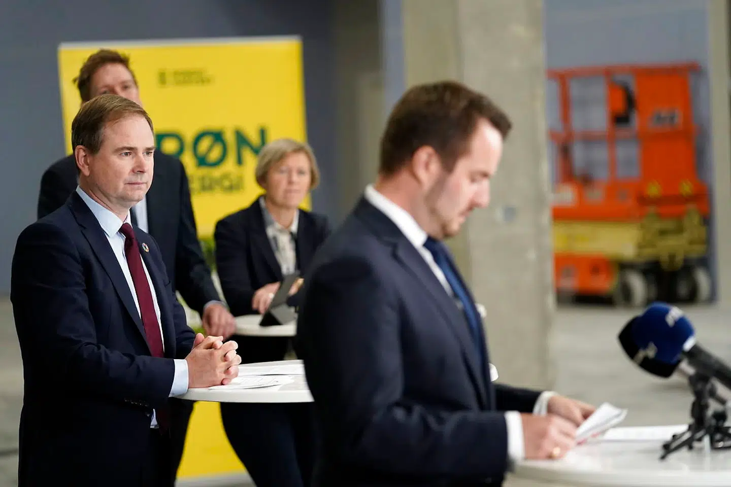 Finansminister Nicolai Wammen (S) og erhvervsminister Simon Kollerup (S) lancerer Danmarks grønne fremtidsfond, hos virksomheden Nordic Harvest i Taastrup mandag 14. september 2020.