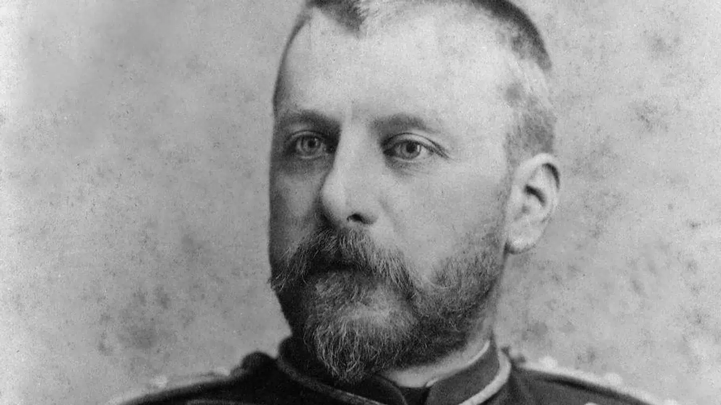 Wilhelm Dinesen: Hans verdensberømte datter fattede vel aldrig rigtig faderens fascination af fuldskuflens fært – men hun havde ikke sin sans for sprog fra fremmede!