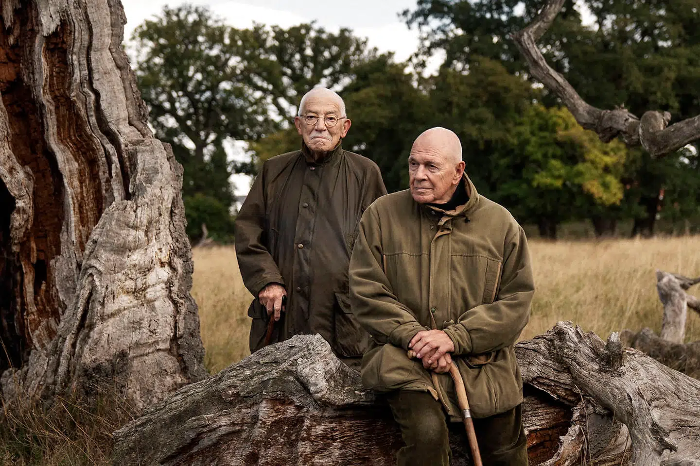 »På mange måder var Boganis forud for sin tid, for han havde også en meget høj jagtmoral,« forklarer Kjeld Hillingsø. Her ved siden af sin jagtven, tidligere udenrigsminister Uffe Ellemann-Jensen