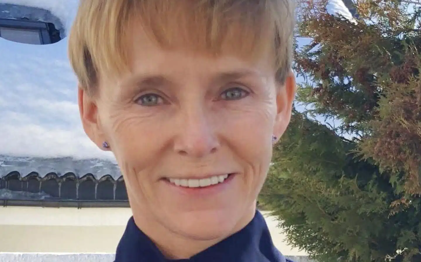 Her er det eneste billede, som offentligheden har af Laila Bertheussen. I 24 år har hun boet sammen med en af de store profiler i norsk politik, men nordmændene kendte hende ikke. Det gør de nu. I den grad.