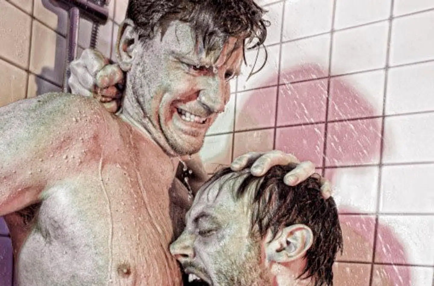 Andreas Jebro og Patrick Baurichter er offer og overgrebsmand i »En historie om vold« på Aveny-T.