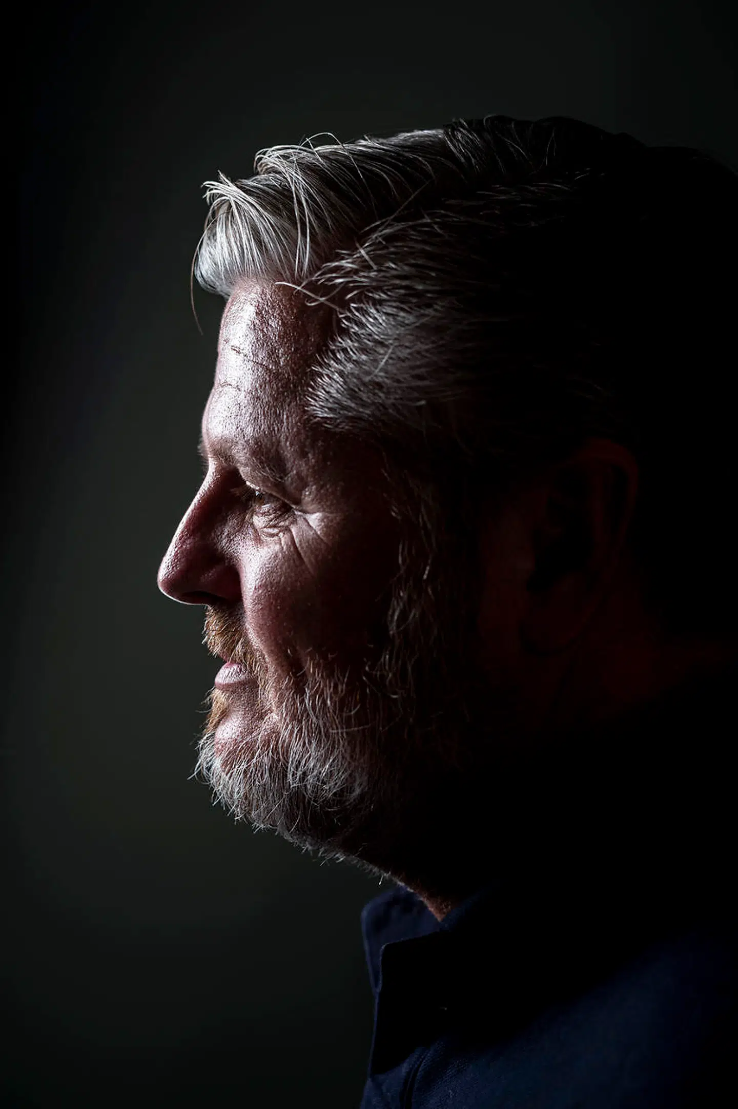 »Da jeg kom hjem fra Kroatien, sagde mine gamle venner; »Aj, du er blevet rigtig voksen nu. Så stille og eftertænksom«. Bagefter har jeg tænkt, at det ikke handlede om eftertænksomhed. Jeg var bare ikke var den samme mere«. 50-årige Nicolaj Stockholm var flere gange udsendt som soldat.