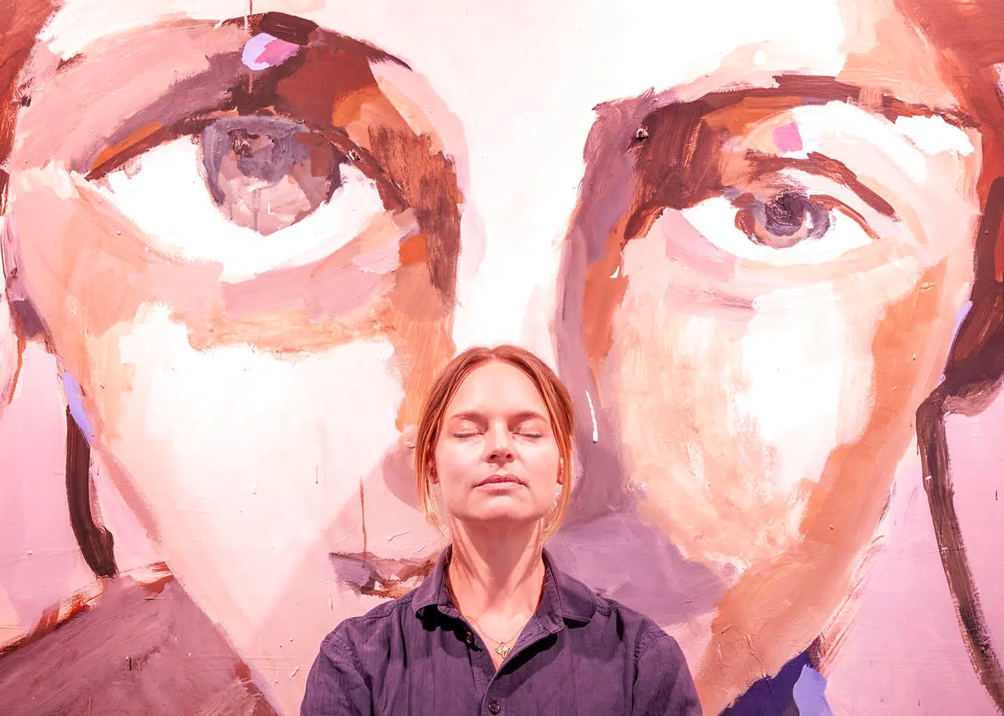 »Jeg er ikke ude i en forkromet kvindekamp mod mændene, jeg vil bare gerne vise kvinder, der kigger tilbage uden skam. Ligevægtige og som står ved sig selv,« siger Mie Olise og siger, at de grimme, naturlige og handlende kvinder nok er den sidste bastion, der skal indtages.