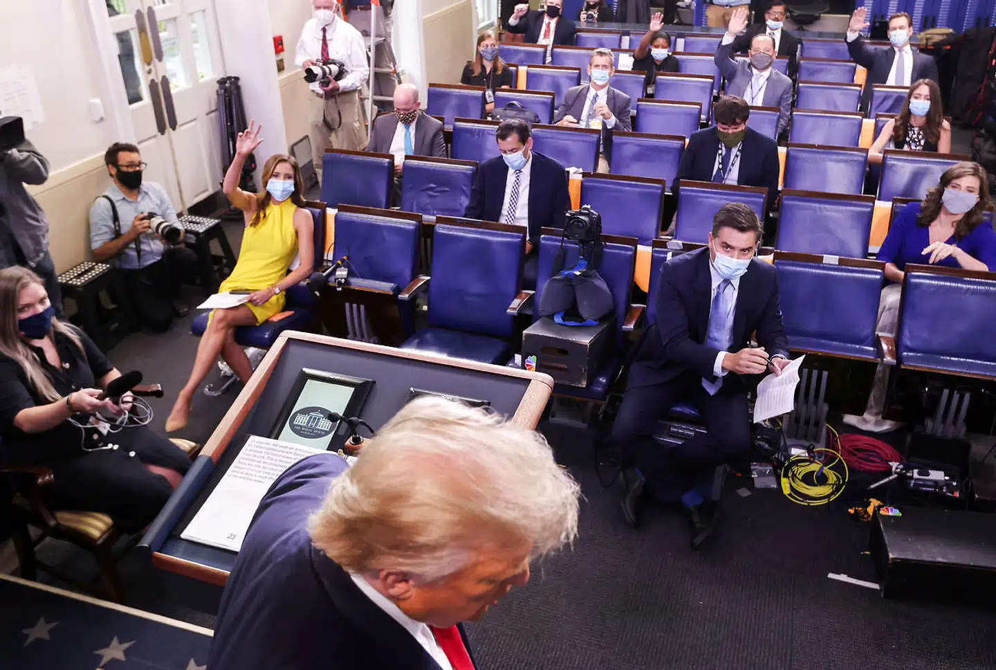 Præsident Donald Trump under en corona-briefing i Det Hvide Hus.