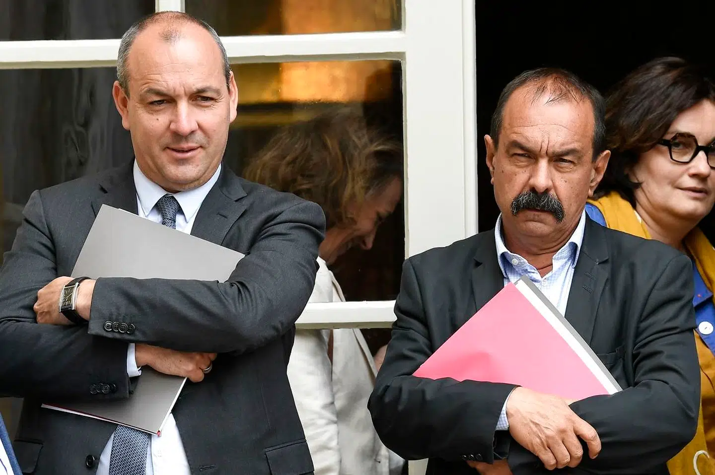 Lederne af de to toneangivende fagforeninger Laurent Berger fra CFDT (til venstre) og CGTs Philippe Martinez støtter begge påbuddet om mundbind på de franske arbjedspladser. Så længe arbejdsgiverne betaler.