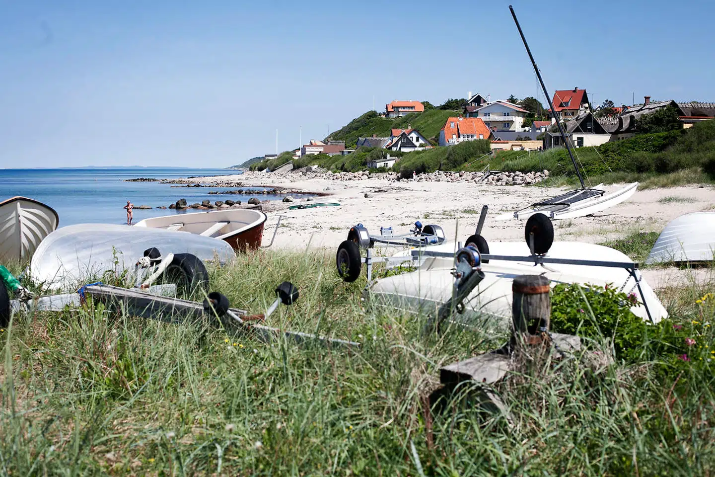 Et sommerhus i Tisvildeleje er netop blevet solgt for et tocifret millionbeløb. Det er blandt de fem dyreste handler nogensinde, skriver Boliga.