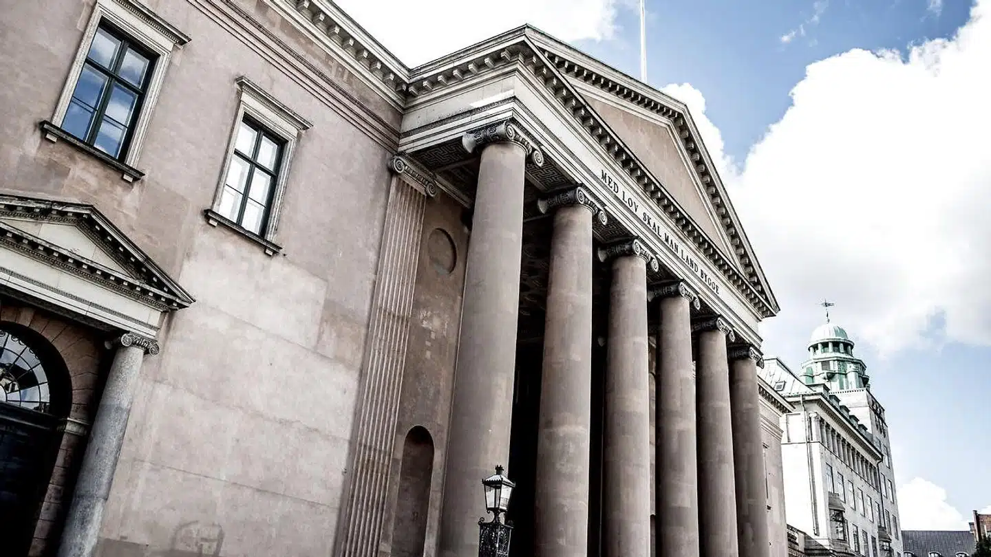 Bagmandspolitiet har modtaget 94 anmeldelser om svindel med corona-hjælpepakkerne, der samlet beløber sig til 30 millioner kroner.