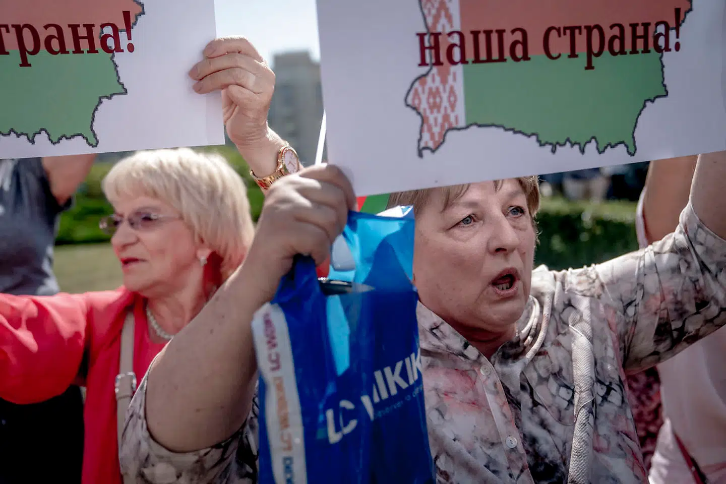 Præsident Lukasjenko forsøgte i weekenden at mobilisere støtter til en manifestation for sit styre og imod demonstranterne.