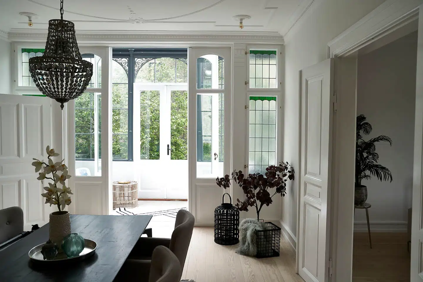 »Jeres ønske er yderst sympatisk, men vil sandsynligvis lide døden i paragraffer og praktiske problemer.« skriver advokat Erik Øvlisen om to søskendes ønske om at beholde deres forældres hus til deling mellem deres børn. Modelfoto