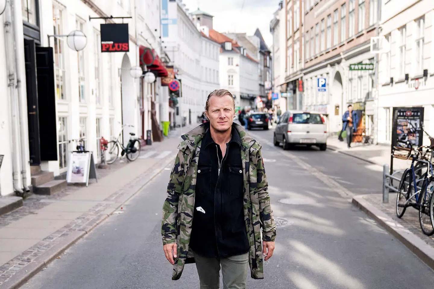 Rekom Group, der driver mere end 90 barer og natklubber i Danmark, vil fortsat holde størstedelen af barer og diskoteker lukkede, fortæller administrerende direktør Adam Falbert.