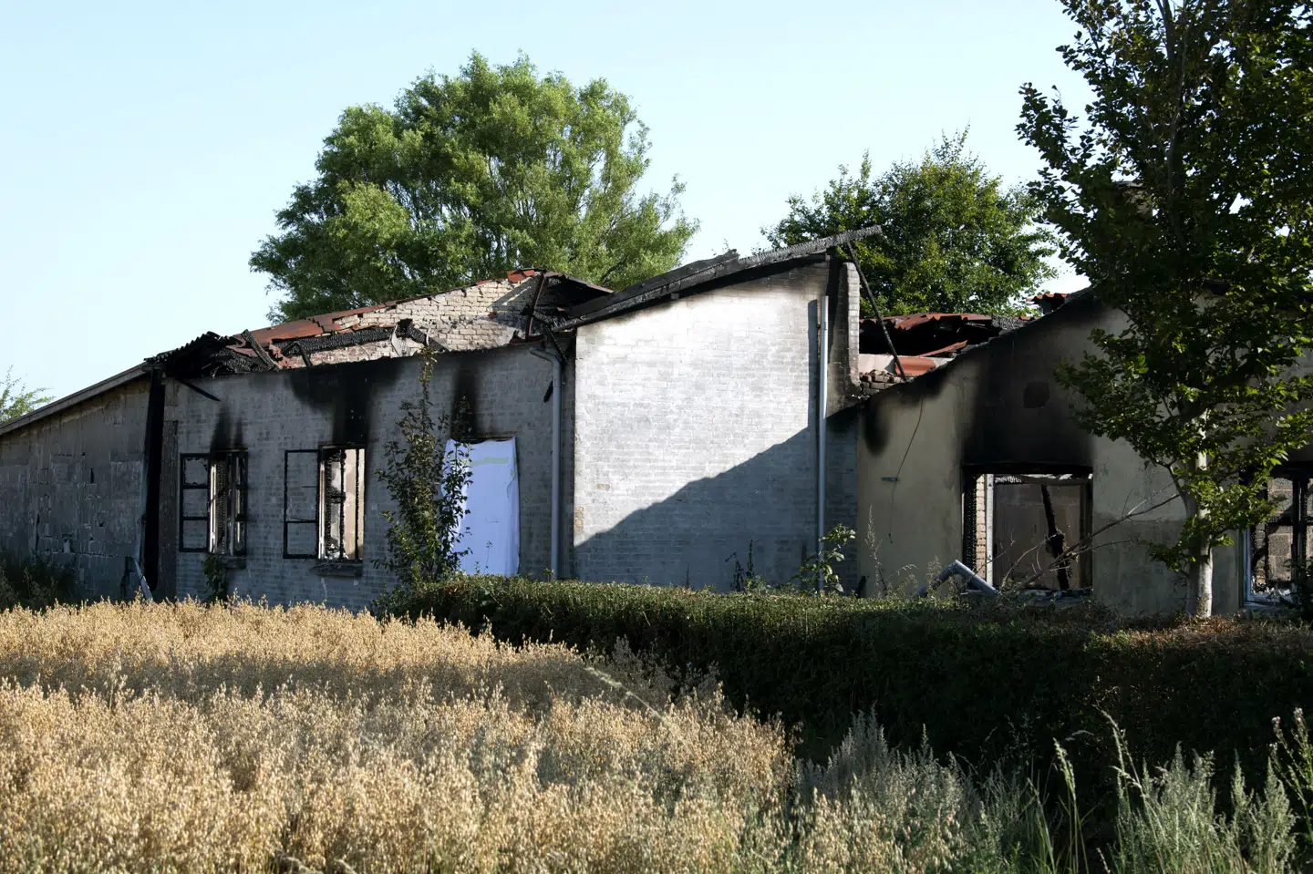 Et barn mistede natten til mandag livet i en brand i Hjarup mellem Kolding og Vamdrup. Søren Gylling/Ritzau Scanpix