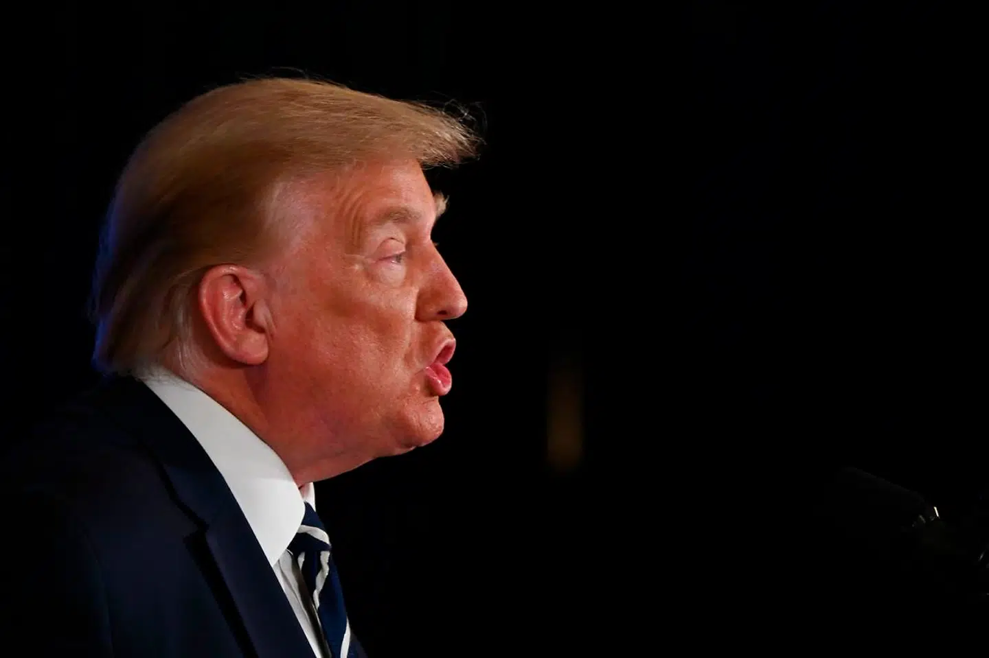 Præsident Donald Trump har fået en ny chance for at vise amerikanerne, at han kan lede landet.