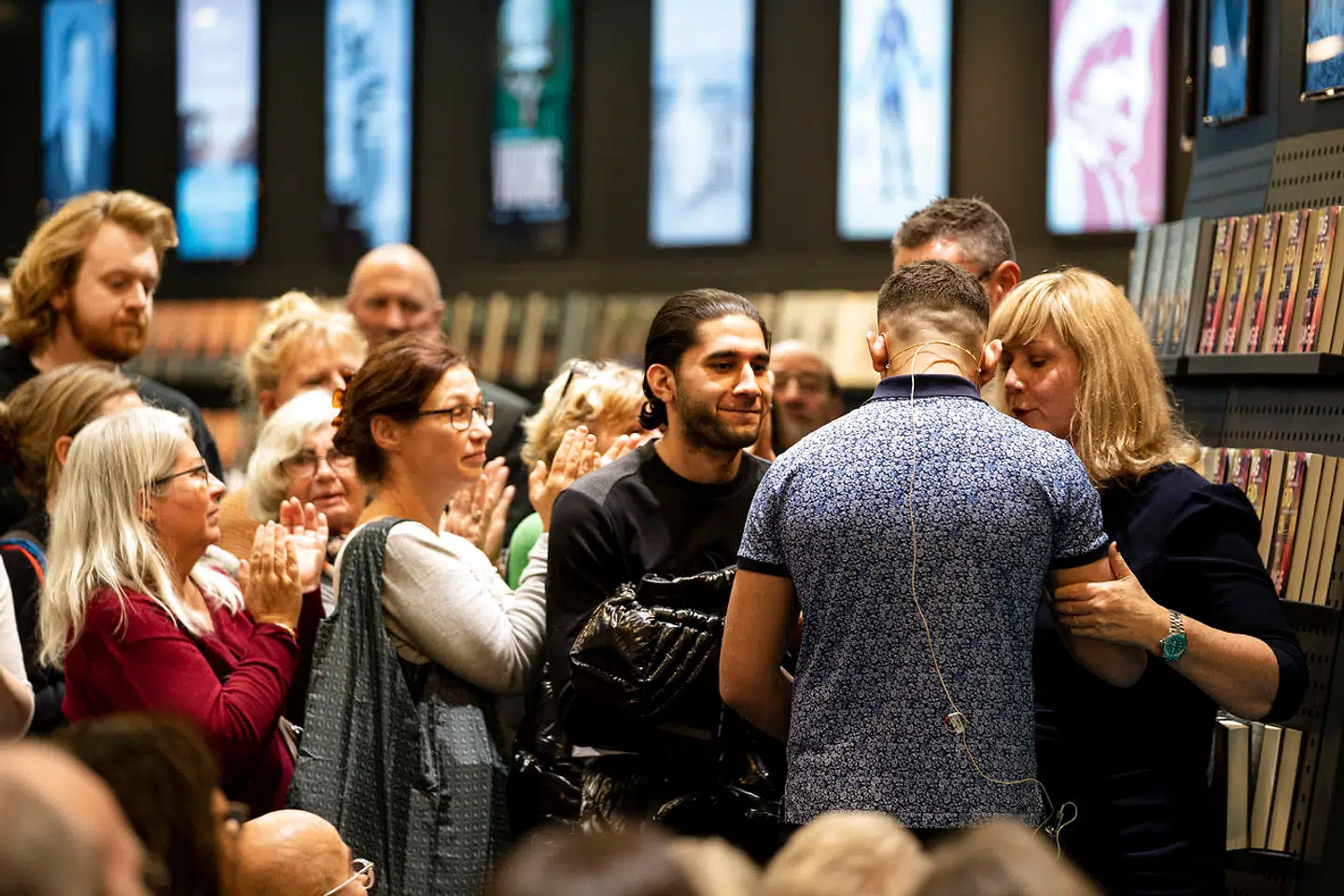 »Det handler jo i sidste ende om hensynet til både udstillere, publikum og forfattere. Samtidig vil jeg gerne understrege vigtigheden af Bogforum som samlingspunkt for hele branchen, og vi glæder os meget til at være med igen i 2021,« siger Lene Juul, der er direktør for Politikens Forlag.