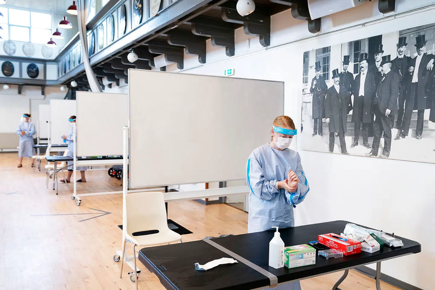 Mange medarbejdere på Danish Crown-slagteriet i Ringsted er ramt af Covid-19, og derfor har man etableret et testcenter, så man kan opspore og inddæmme smitten.