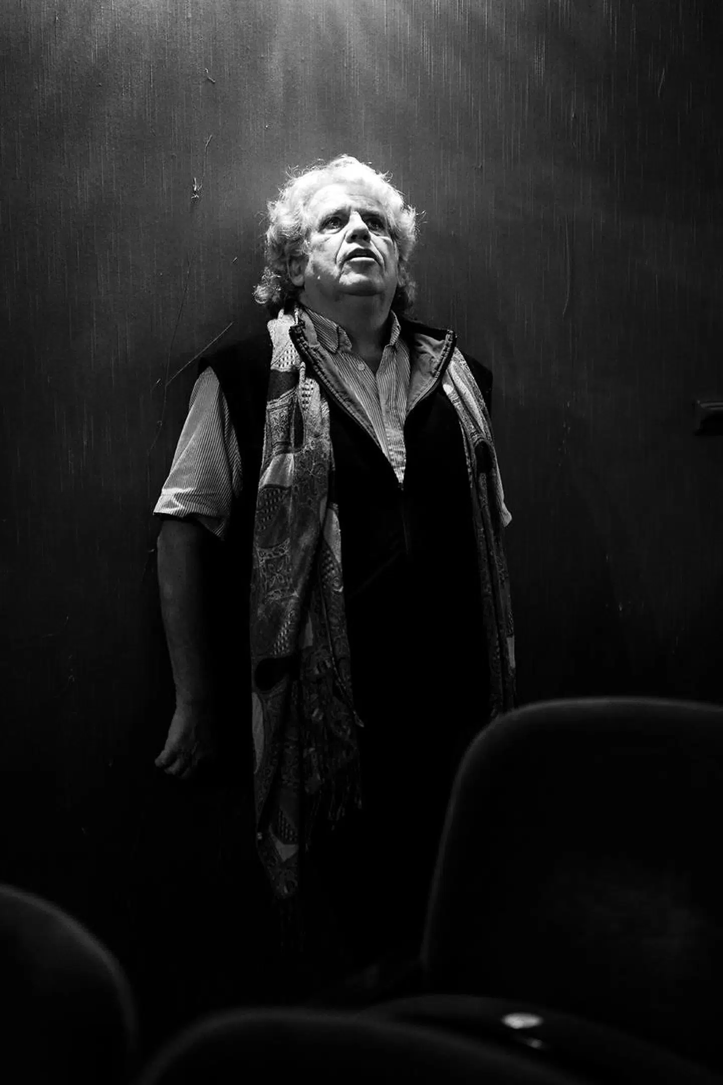 »Jeg forstår ikke dette krav om, at kun sorte kan spille sorte, og kun seksuelle minoriteter kan spille roller, der skildrer mennesker fra disse minoriteter. Teater er teater.«