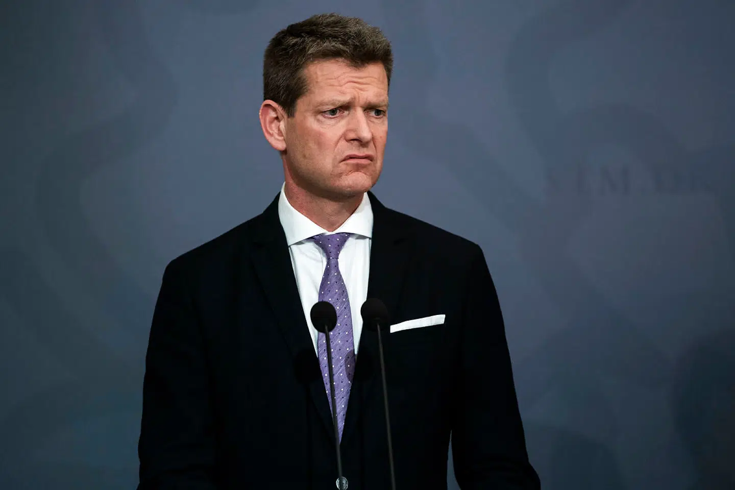 Sundhedsstyrelsens direktør, Søren Brostrøm, mener ikke, at »det er usandsynligt« med en genopblussen af epidemien, efter at der er konstateret en stigning i antallet af smittede.