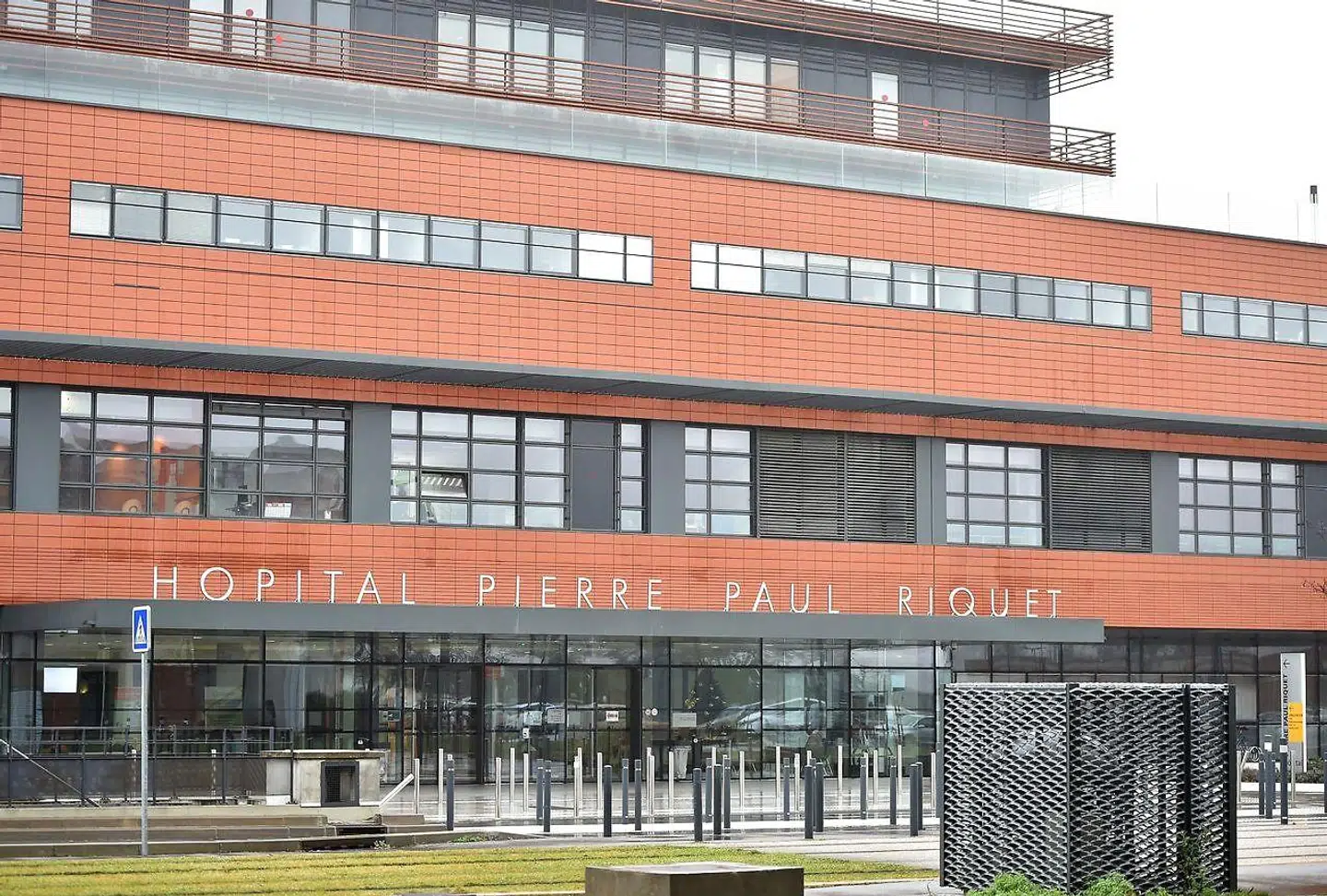 Det var her på Pierre-Paul Riquet-hospitalet i Toulouse, at prins Joachim blev opereret.