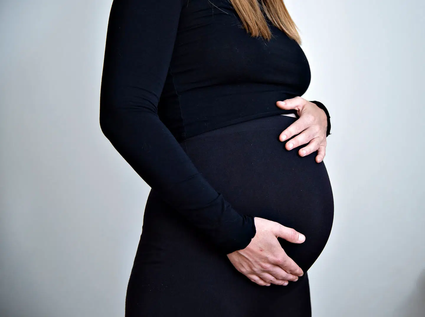 I henvendelsen til Folketinget fremhæver Region Hovedstaden, at kvinders frugtbarhed er størst i 20 års-alderen og er halveret i 30 års-alderen. I dag bliver hver femte mand aldrig far, mens hver tiende kvinde ikke får de børn, hun gerne ville have haft.