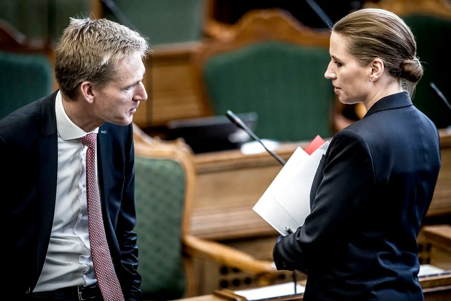 DF-formand Kristian Thulesen Dahl og statsminister Mette Frederiksen (S) er mildest talt ikke enige i, hvordan udkommet af maratontopmødet om EUs næste budget og coronagenopretningsfonden skal udlægges.