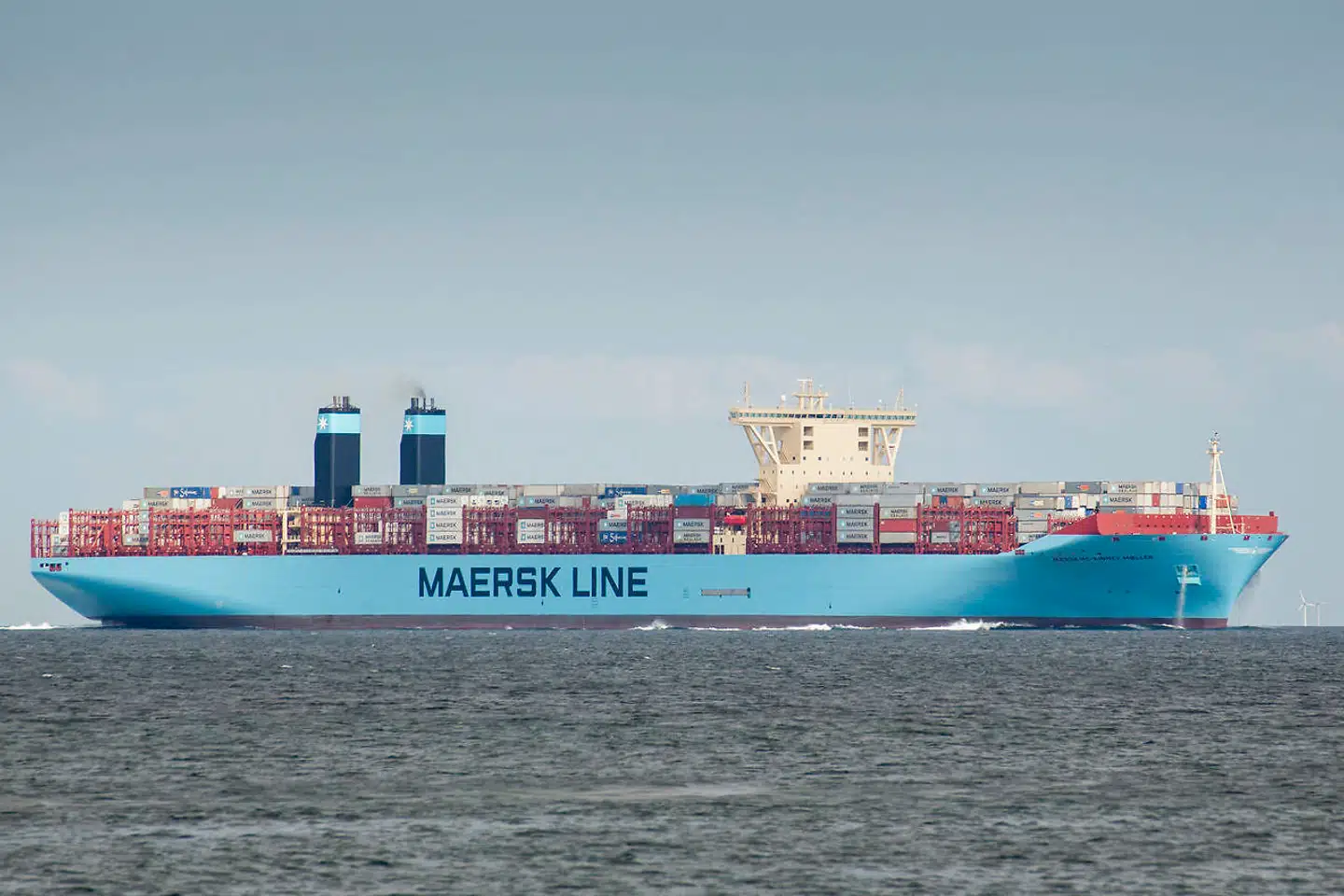 »A.P. Møller – Maersk, Danmarks absolut største rederi, har mindre end 600 danske søfarende, hvad svarer til omkring fem pct. af alle søfarende i rederiet,« skriver Kurt Rye Damkjær Niels Tolstrup Ole Ingrisch.