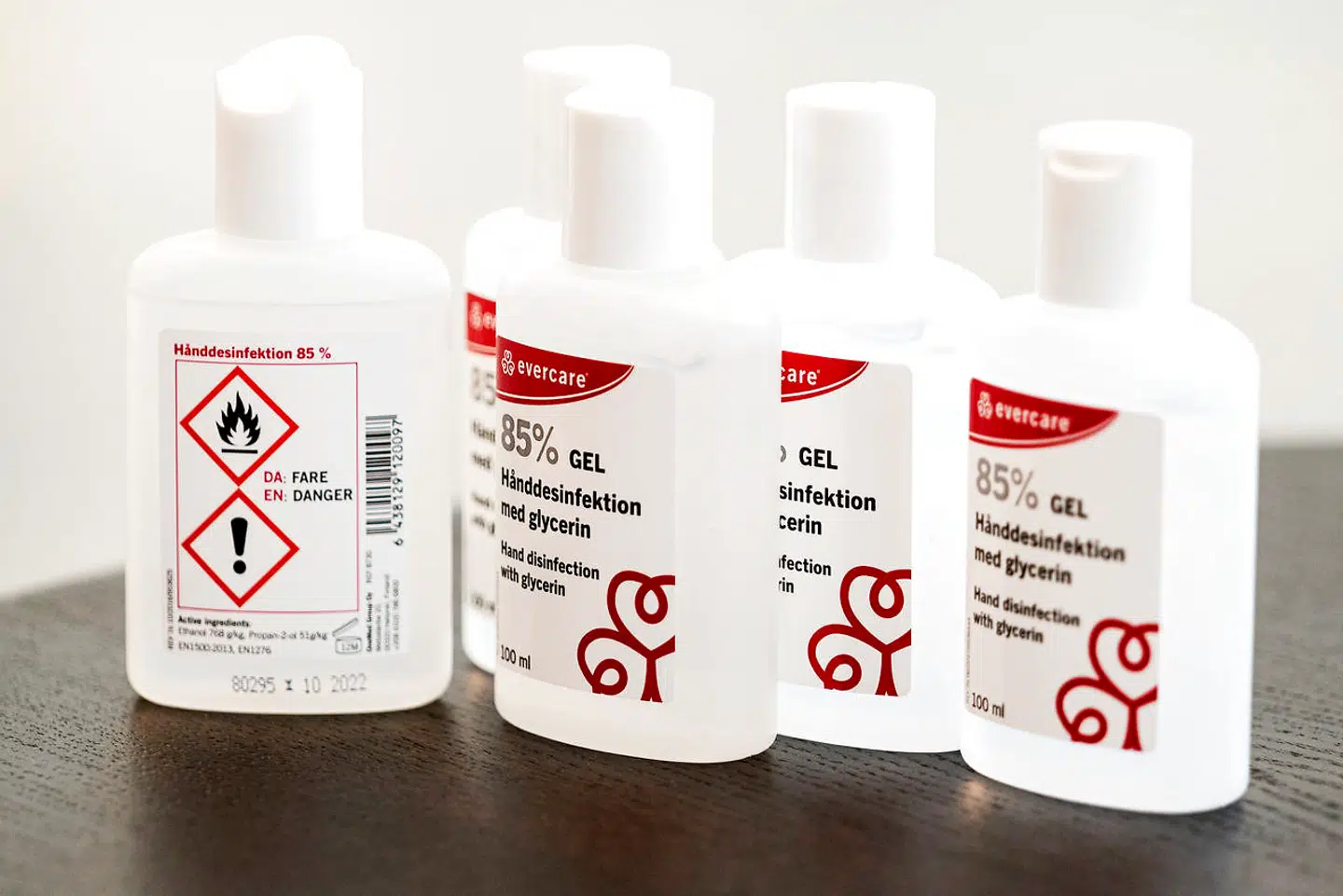 Siden coronakrisens begyndelse er værnemidler forsvundet fra de danske sygehuse og plejehjem.